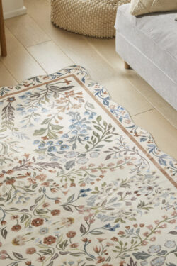 Alternative view of LIB303 CREAM MULTI