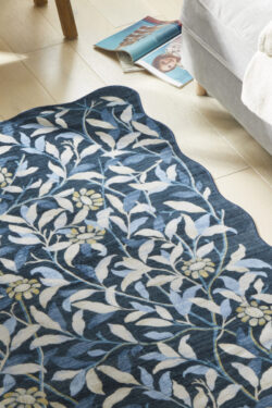 Alternative view of LIB306 NAVY