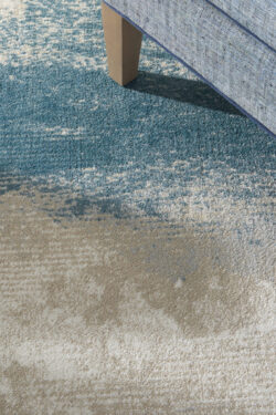 Alternative view of MAE06 IVORY/TEAL