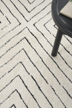 Alternative view of MNC01 IVORY BLACK