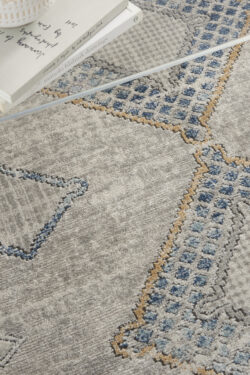 Alternative view of QUA14 IVORY/GREY/BLUE